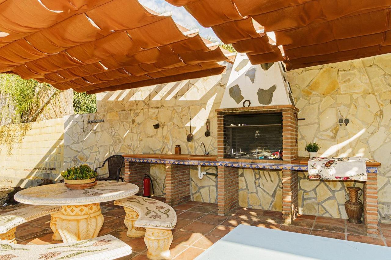 Villa Triana Nerja Luaran gambar
