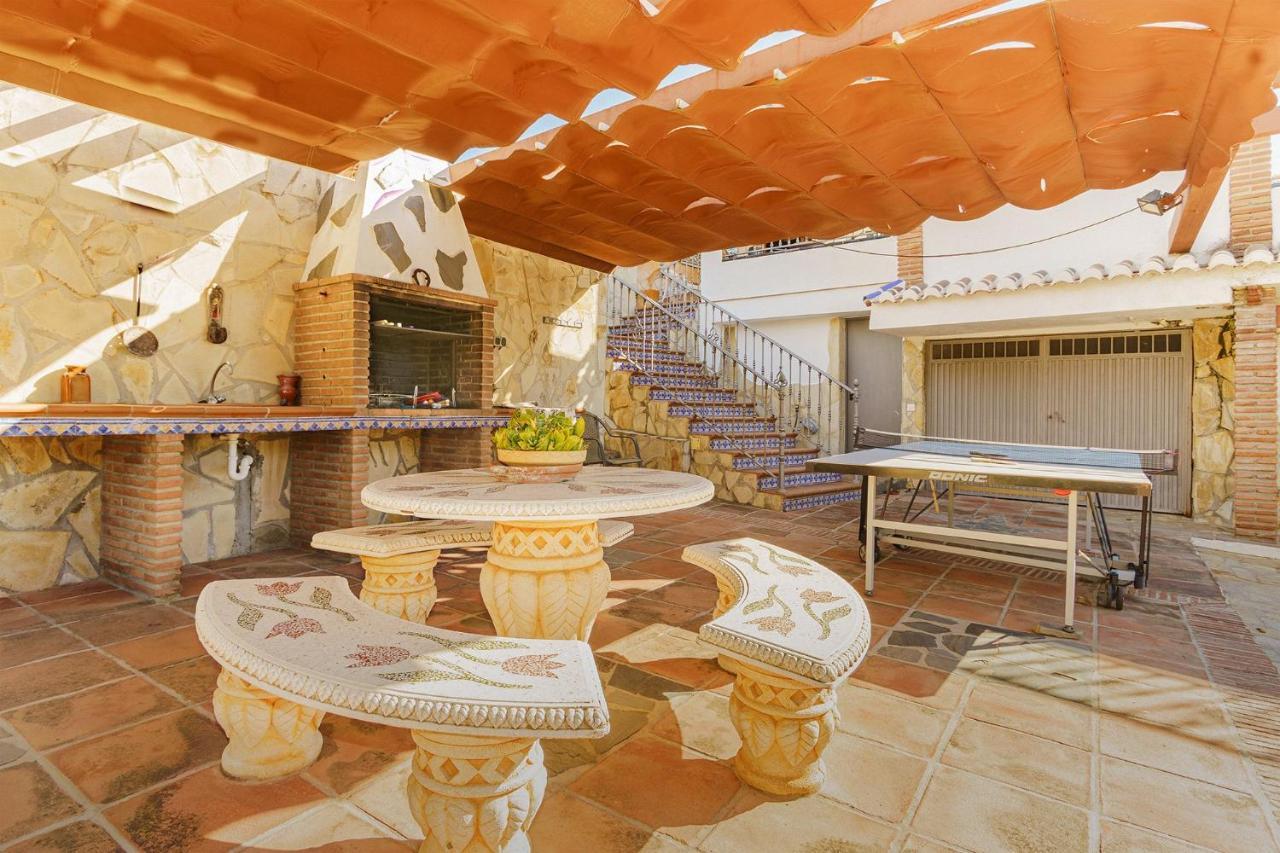 Villa Triana Nerja Luaran gambar